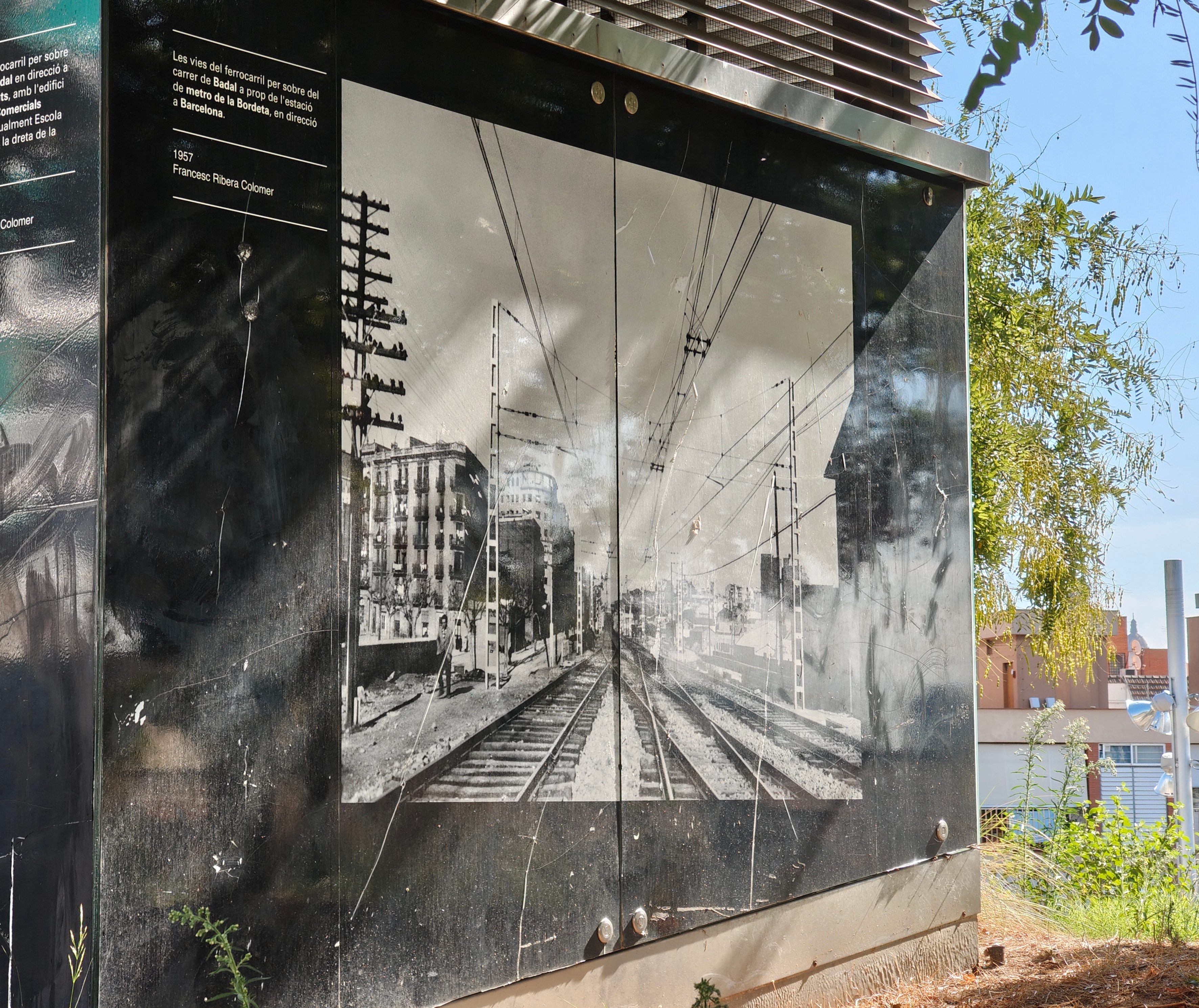 The railway tracks above Badal street near the Bordeta metro station, heading towards Barcelona. 1957, Francesc Ribera Colomer.